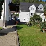 Schwarz Appartement *