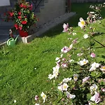 Schwarz