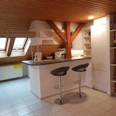 Schwarz Appartement Gasseldorf